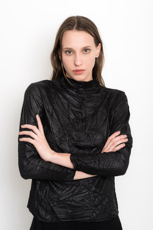 Glossy and Wrinkled Turtleneck Top | Caldas